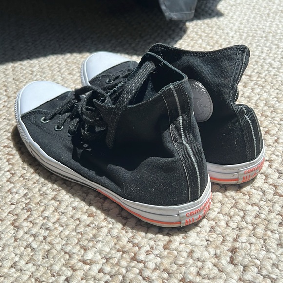 Men’s black and white Converse, size 11 - Picture 2 of 4